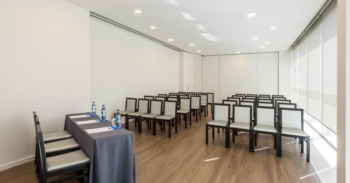 Hotel Tryp By Wyndham Leiria Exterior foto