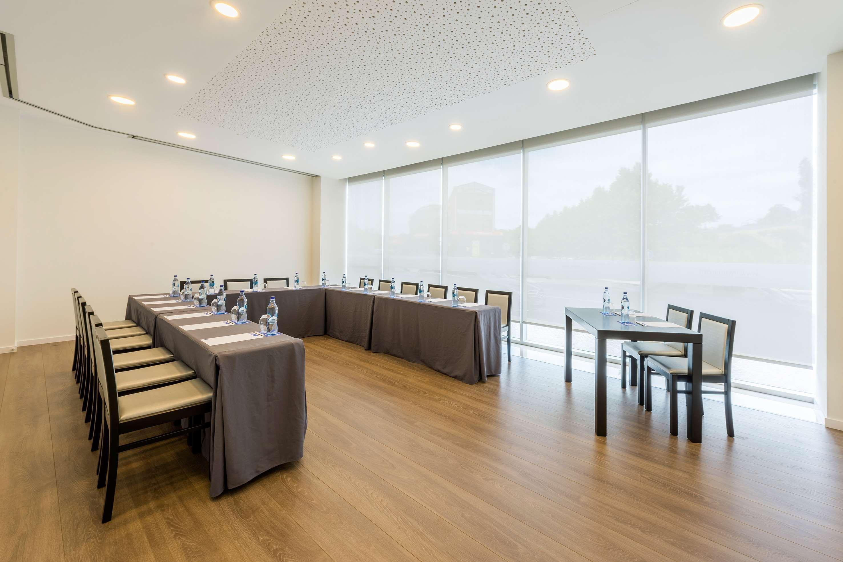 Hotel Tryp By Wyndham Leiria Exterior foto