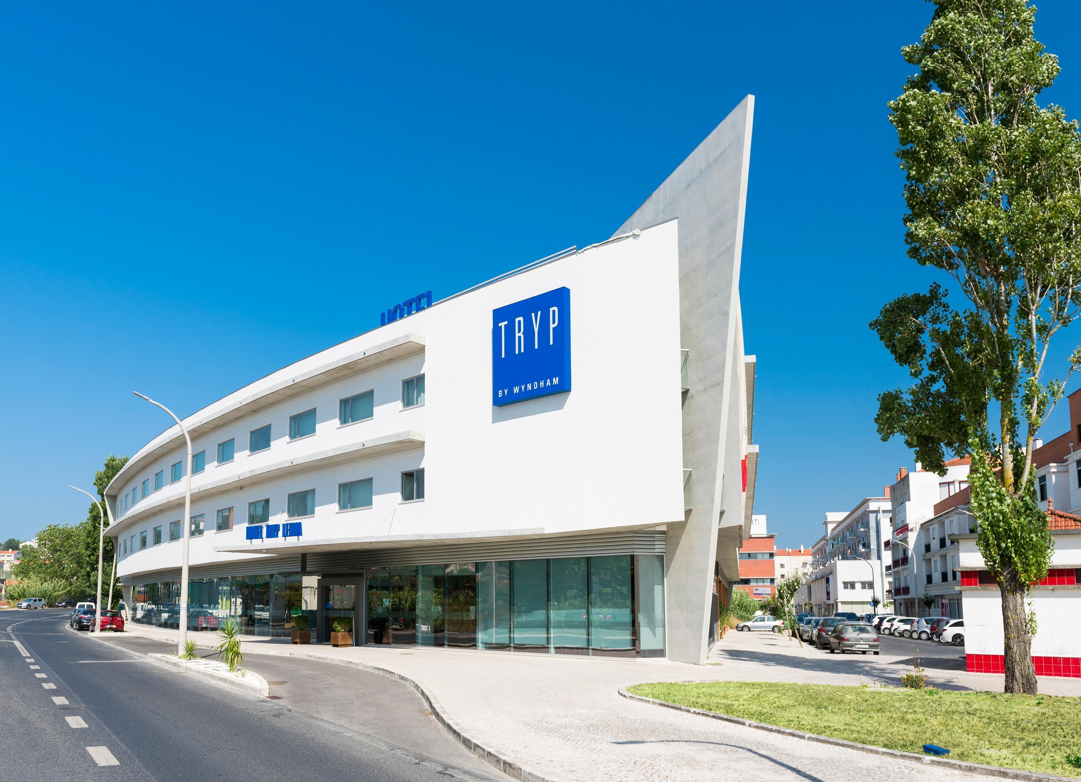 Hotel Tryp By Wyndham Leiria Exterior foto