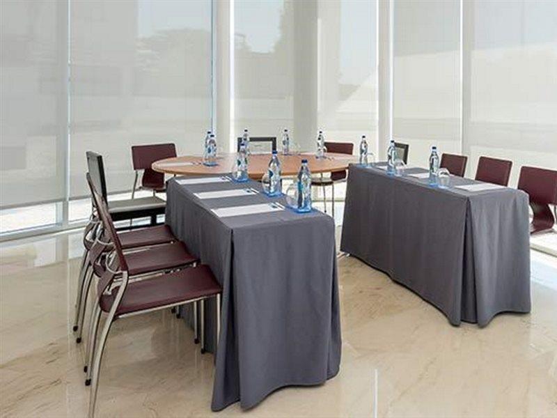 Hotel Tryp By Wyndham Leiria Exterior foto